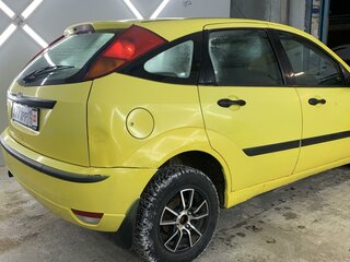 2001 Ford Focus I Рестайлинг, жёлтый, 140000 рублей, вид 4