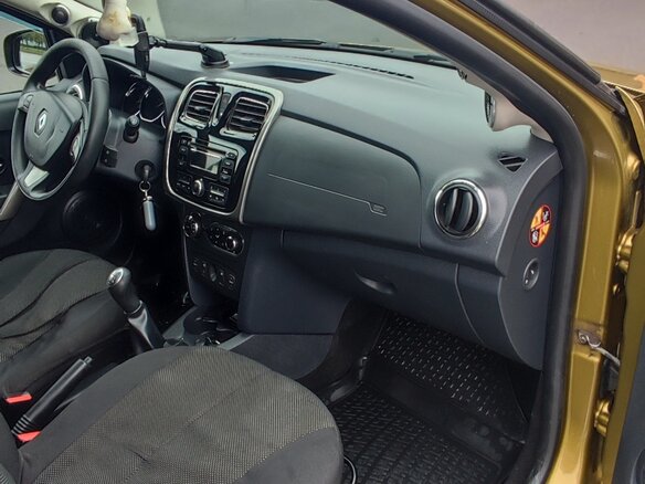 2015 Renault Sandero Stepway II, зелёный, 1300000 рублей - вид 14