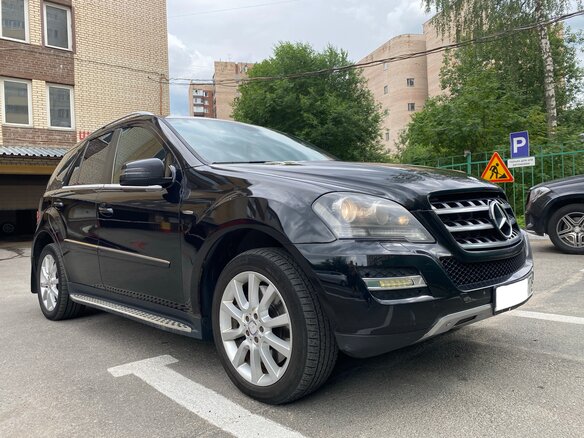 2010 Mercedes-Benz M-Класс 500 II (W164) Рестайлинг, чёрный, 2250000 рублей - вид 7