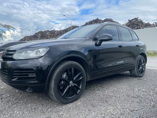 2011 Volkswagen Touareg II, чёрный, 2000000 рублей, вид 1