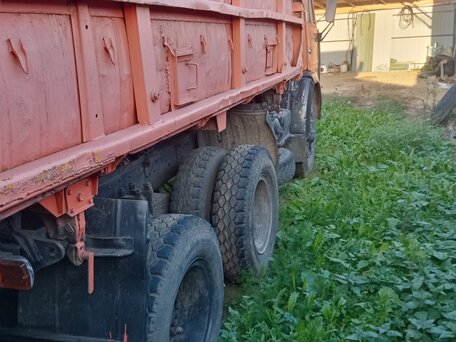 1989 КамАЗ 5511, красный, 800000 рублей, вид 2