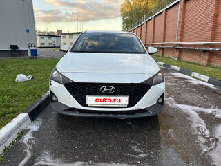 2021 Hyundai Solaris II Рестайлинг, белый, 740000 рублей, вид 3