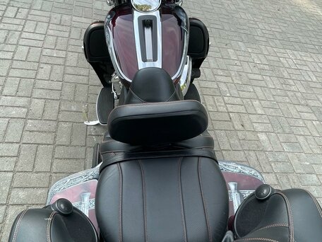 2019 Harley-Davidson Electra Glide, чёрный, 1900000 рублей, вид 3