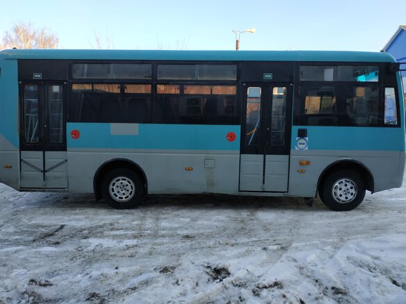 2007 Dongfeng 6720, серый, 580000 рублей - вид 2