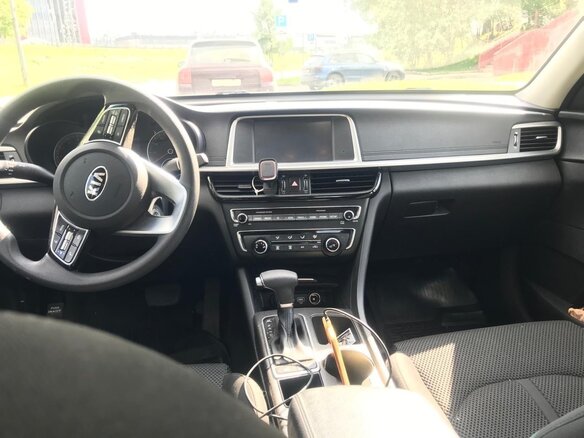 2019 Kia Optima IV Рестайлинг, белый, 1100000 рублей - вид 6