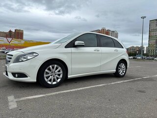2014 Mercedes-Benz B-Класс 180 II (W246), белый, 1500000 рублей, вид 4