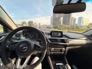 2017 Mazda 6 III (GJ) Рестайлинг, белый, 1450000 рублей, вид 5