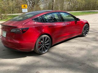 2018 Tesla Model 3 Performance I, красный, 2000000 рублей, вид 2