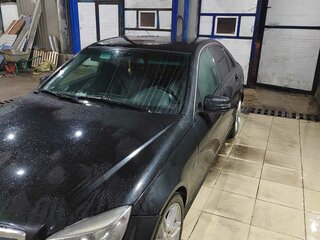 2010 Mercedes-Benz C-Класс 180 BlueEFFICIENCY III (W204), чёрный, 900000 рублей, вид 1