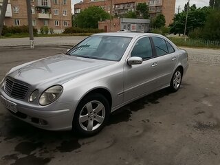 2002 Mercedes-Benz E-Класс 320 III (W211, S211), серебристый, 980000 рублей, вид 3