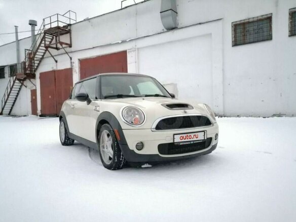 2009 Mini Hatch Cooper S II (R56), белый, 865000 рублей