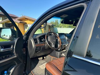 2019 Toyota Land Cruiser 200 Series Рестайлинг 2, чёрный, 6999999 рублей, вид 4