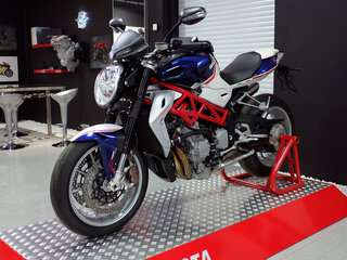2013 MV Agusta Brutale 1090, белый, 2000000 рублей, вид 1