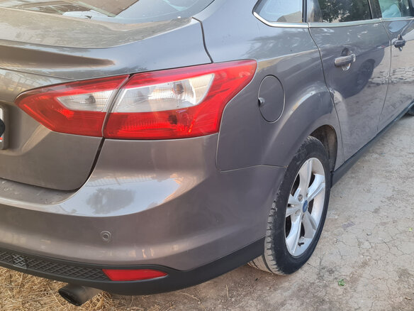 2012 Ford Focus III, коричневый, 870000 рублей - вид 9