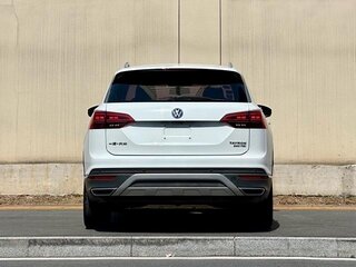 2021 Volkswagen Tayron I, белый, 2080000 рублей, вид 4