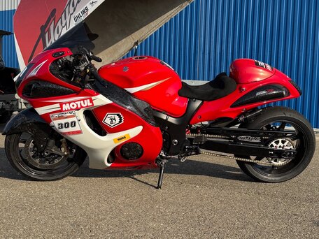2014 Suzuki GSX 1300 R Hayabusa, красный, 2900000 рублей, вид 4