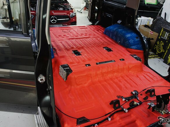 2019 Toyota Land Cruiser 76 70 Series Рестайлинг 1, серый - вид 32