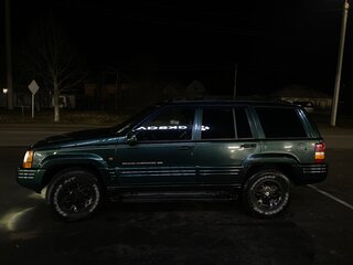 1997 Jeep Grand Cherokee I (ZJ) Рестайлинг, зелёный, 1150000 рублей, вид 3