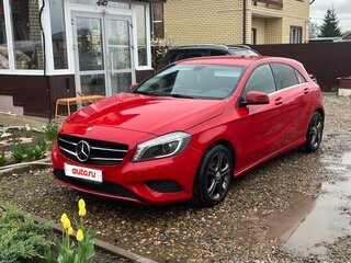 2013 Mercedes-Benz A-Класс 180 III (W176), красный, 1250000 рублей, вид 1