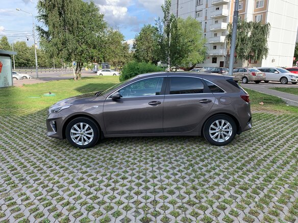 2018 Kia Ceed III, серый, 1315000 рублей - вид 15