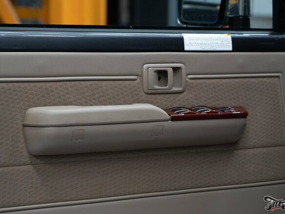 2019 Toyota Land Cruiser 76 70 Series Рестайлинг 1, серый - вид 17