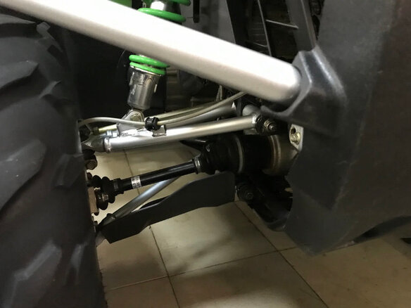 2011 Arctic Cat 450 Series, зелёный, 700000 рублей - вид 3