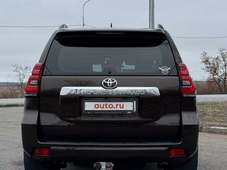 2017 Toyota Land Cruiser Prado 150 Series Рестайлинг 2, коричневый, 5800000 рублей, вид 5