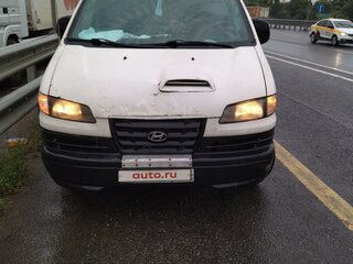 2004 Hyundai H-1, белый, 650000 рублей, вид 1