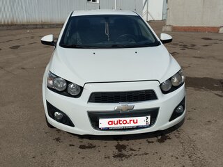 2014 Chevrolet Aveo II, белый, 680000 рублей, вид 1