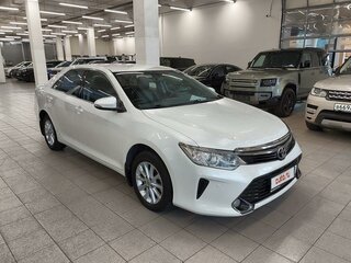 2016 Toyota Camry VII (XV50) Рестайлинг, белый, 2199000 рублей, вид 1