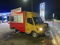 1995 Mercedes-Benz T1, жёлтый