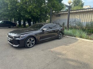 2020 Kia Stinger I, серый, 2500000 рублей, вид 1