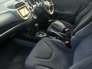 2011 Honda Fit II, белый, 1035000 рублей, вид 5