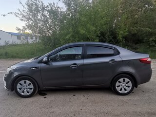 2014 Kia Rio III, серый, 710000 рублей, вид 5
