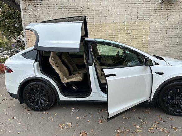 2017 Tesla Model X 90D I, белый, 3790000 рублей - вид 14