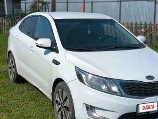 2012 Kia Rio 4-speed III, белый, 875000 рублей, вид 3