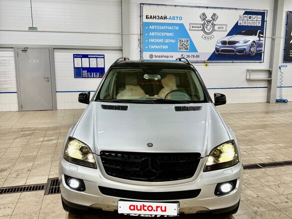 2008 Mercedes-Benz M-Класс 350 II (W164) Рестайлинг, серебристый, 1300000 рублей - вид 1