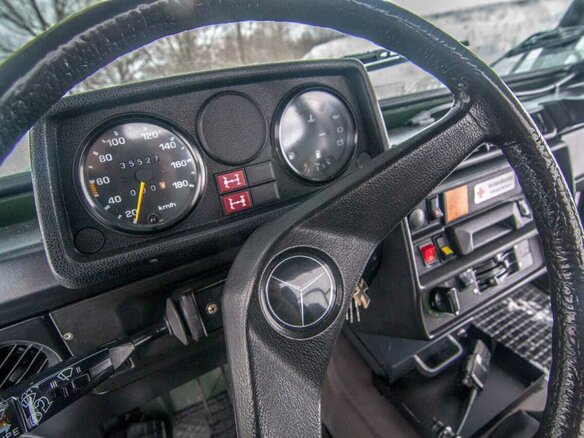 1989 Mercedes-Benz G-Класс 300 I (W460; W461), зелёный - вид 7