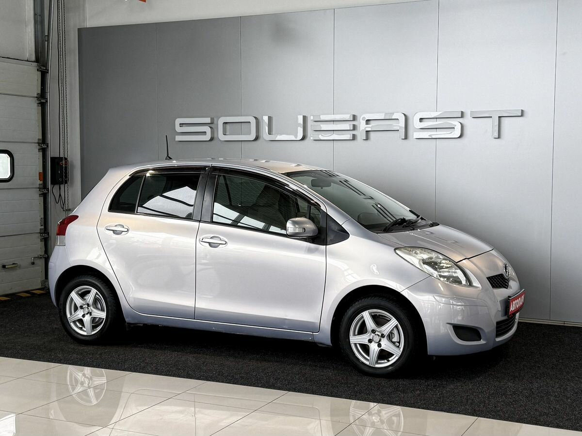 Открыть фотографии: Toyota Vitz II (XP90)