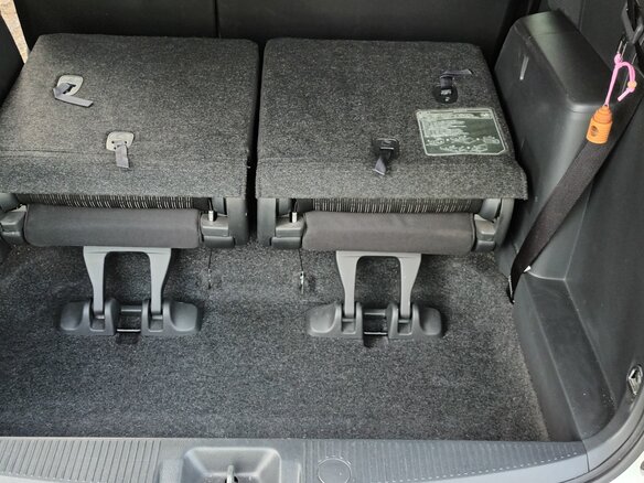 2012 Toyota ISis I Рестайлинг, белый, 1450000 рублей - вид 22
