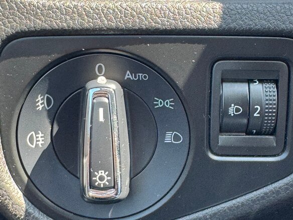2013 Volkswagen Golf VII, синий, 1090000 рублей - вид 14