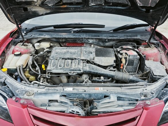 2004 Mazda 3 I (BK), красный, 500000 рублей - вид 13