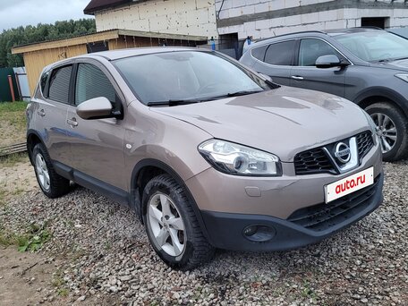 2010 Nissan Qashqai I Рестайлинг, коричневый, 750000 рублей, вид 2
