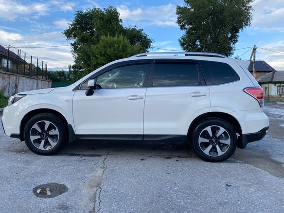 2016 Subaru Forester IV Рестайлинг 2, белый, 2150000 рублей - вид 8