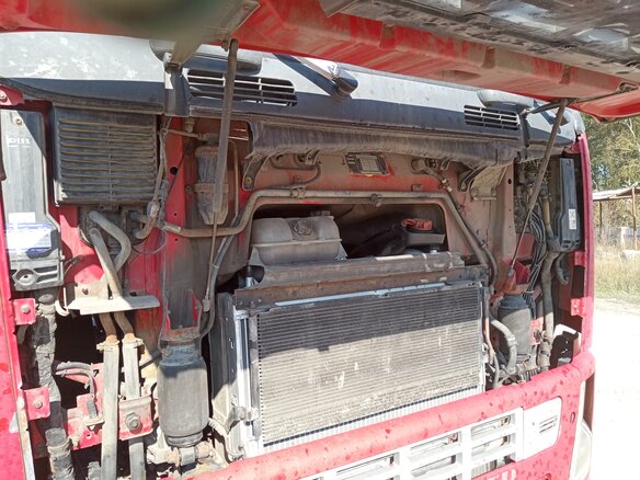 1999 Volvo FH, красный, 3500000 рублей - вид 16