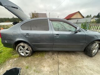 2011 Skoda Octavia II (A5) Рестайлинг, серый, 800000 рублей, вид 4