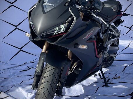 2020 Honda CBR 650R, чёрный, 850000 рублей, вид 4