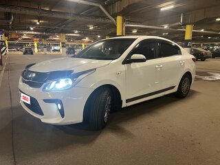 2017 Kia Rio IV, белый, 660000 рублей, вид 1