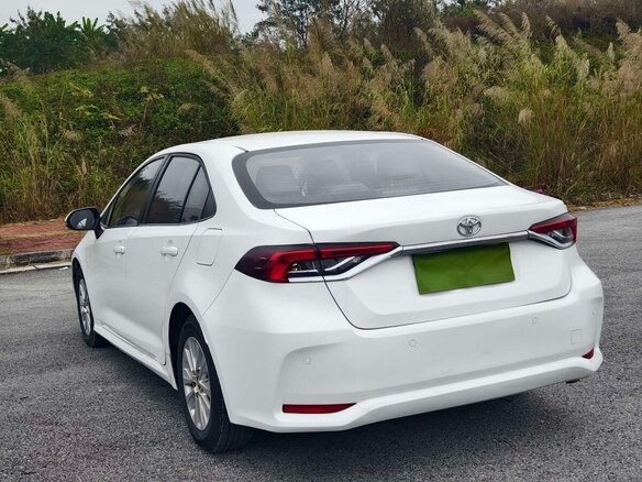 2022 Toyota Corolla XII (E210), белый, 1140000 рублей - вид 8