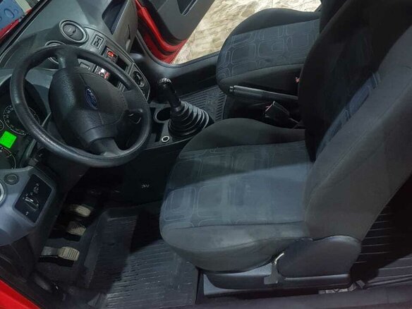 2007 Ford Fiesta Mk5, красный, 359000 рублей - вид 5